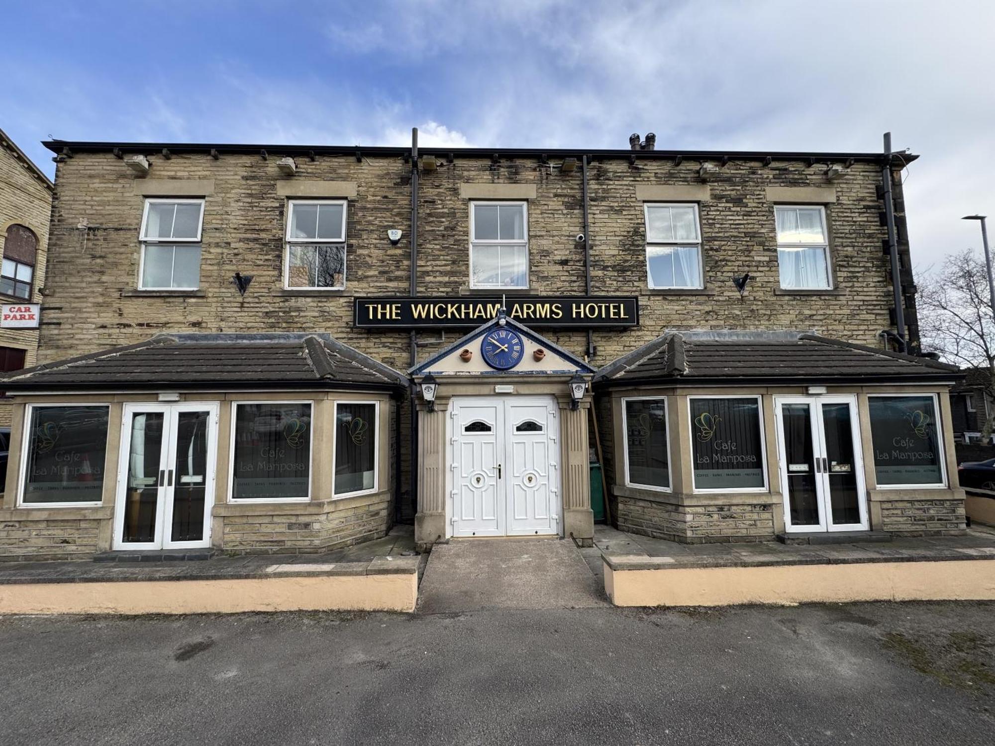 The Wickham Arms Hotel Cleckheaton Exterior foto